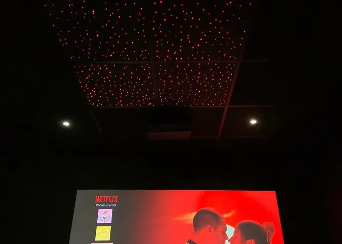 Hollywood - Jacuzzi-cinema - Luxe-confort *